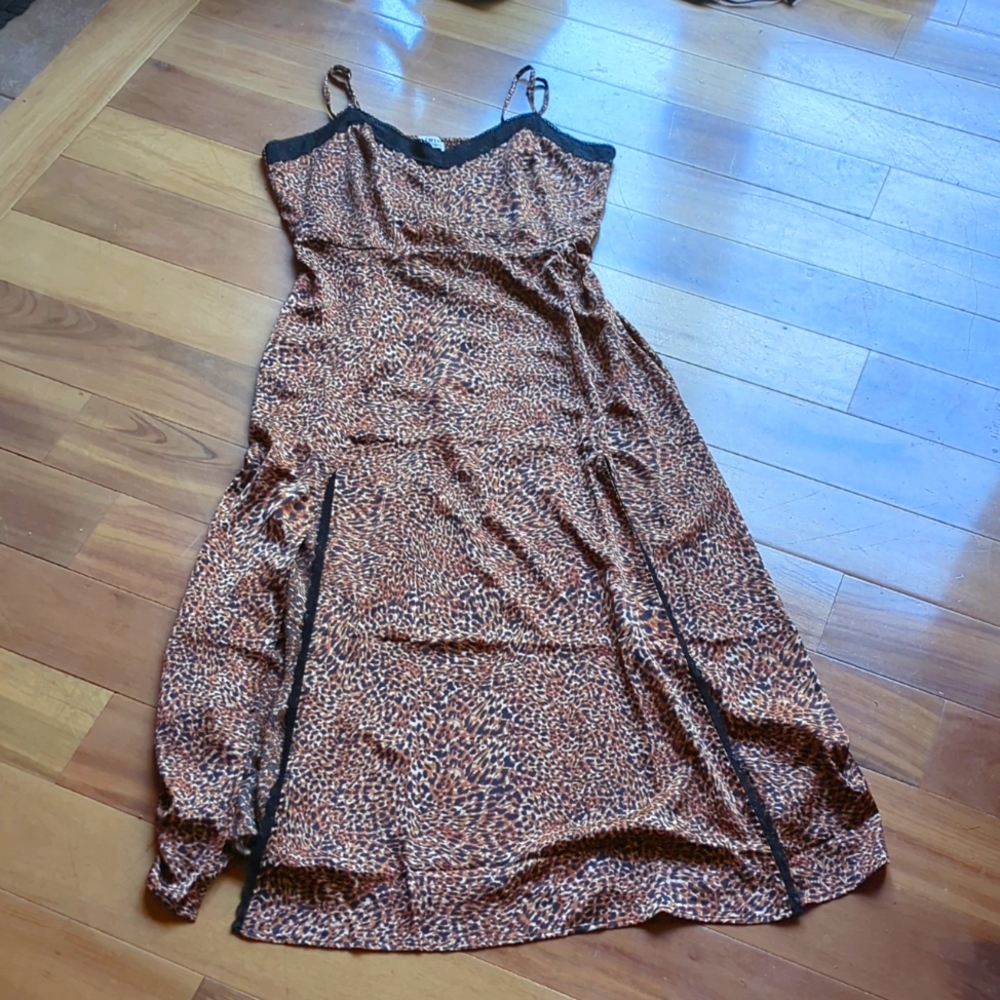 Idyllwind Leopard slip maxi dress Sz XXL w/pockets and slits